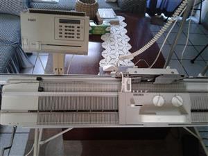 Pfaff Electronic 6000 knitting machine with motor 