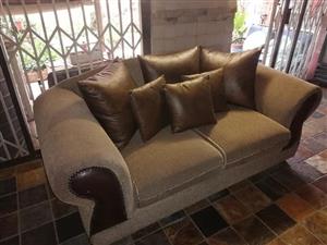 Leer Bank In Furniture In Bloemfontein Junk Mail
