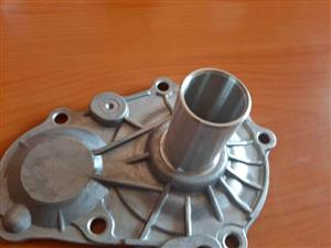 ISUZU kb280/ kb250 GEAR BOX FRONT COVER
