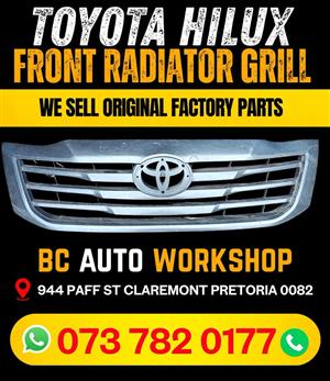 Toyota Hilux front radiator grill
