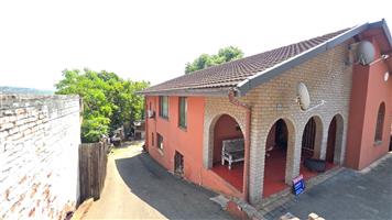 8 Bedroom House For Sale in Springfield.