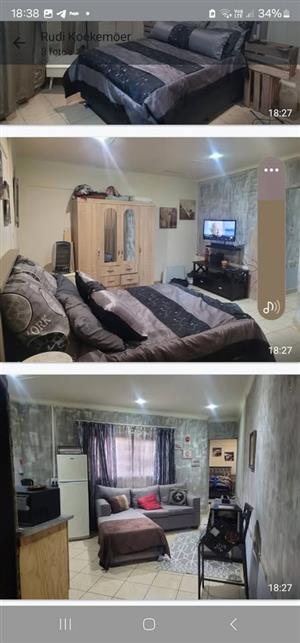 Bachelor's  flat  to rent in Roodepoort Wilropark