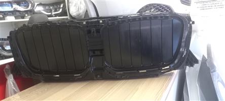 2022 BMW G01, G02 X3 X4 MAIN GRILL AIR DEFLECTOR 