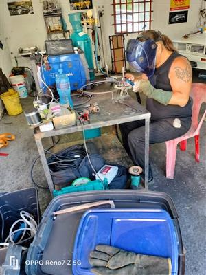 MOBILE WELDER AND FABRICATOR