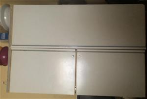 I’m selling a fridge in good condition 
