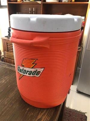 Iconic Gatorade 10 Gallon (approx. 40 Litre) Water Cooler tank with tap