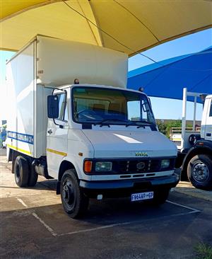 2017 Tata 407 2 Ton Volume Bin 