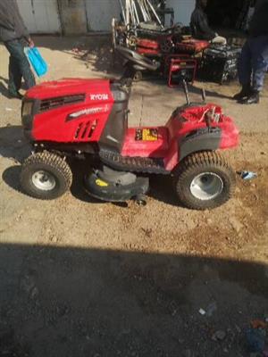 Ryobi ride on lawnmower 