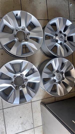 17-inch Toyota Hilux GD6 alloy rims