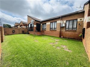 3 Bedroom Townhouse for Sale in Mooikloof Ridge