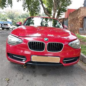 2015 BMW  116i hatch back