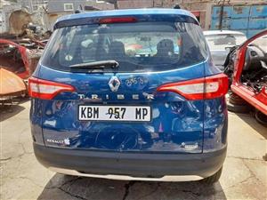 2024 RENAULT TRIBER STRIPPING FOR SPARES 