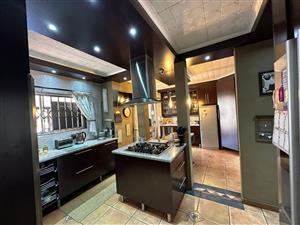 Looking For A  Haven Of Comfort  And Luxury All In One ?