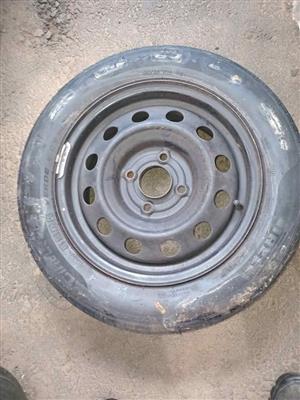 Hyundai accent Hyundai i20 spare wheel size 15 inche for sale WhatsApp or cell 