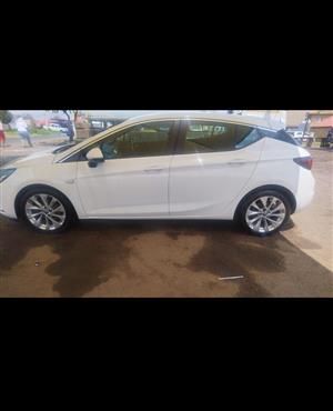 Opel Astra 2019 1.0T Enjoy