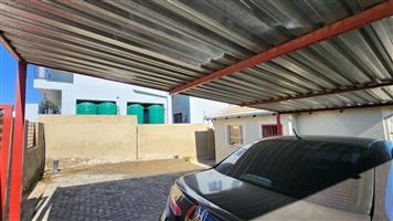 House For Sale in Riverside View