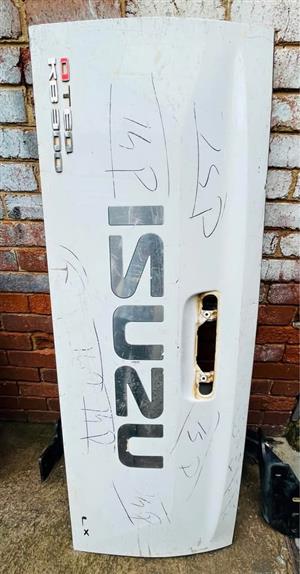 Isuzu KB300 tailgate