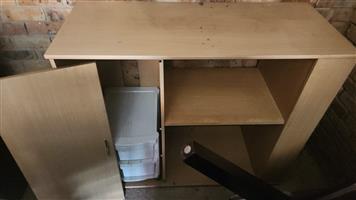 TV Cabinet with Cupboard for Sale!