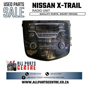 Nissan X-Trail radio unit