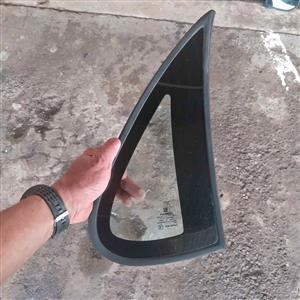 Opel corsa b series sedan back 1/4 windo have right and left side