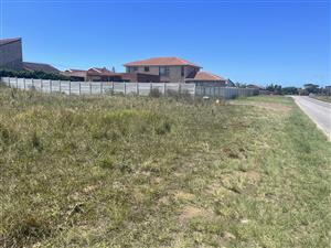 Build Your Dream Home on this Level Stand in C Place, Jeffreys Bay