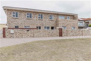 House For Sale in Summerstrand