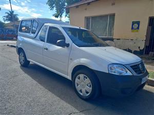 2020 Nissan NP200 1.5 Diesel  Canopy  Mileage 72000kmd  White Color Manual  Spare key