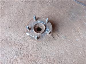 Jeep Grand Cherokee WK2 (Used) Wheel Hub 