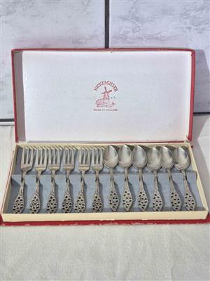 Elwezetta Holland chrome-plated cake forks and spoons produced by the Royal Dutch Silverworks