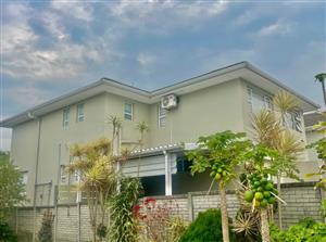 Your Modern Beacon Bay Haven — Pet-Friendly & No Levies!