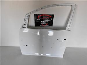 VW Touran left front door