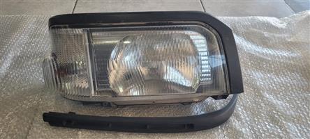2026 SUZUKI SUPER CARRY HEADLIGHT RIGHT SIDE FOR SALE. IN PRISTINE CONDITION