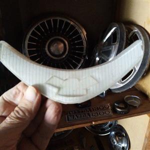 Steeringwheel hooter