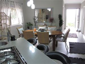 House For Sale in Avonddans