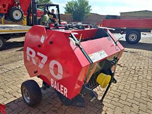 MINI ROUND BALER