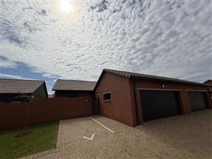 Townhouse For Sale in Olympus A H