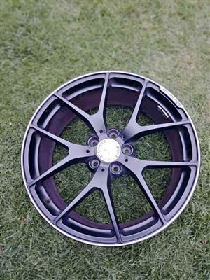Single 19 inch AMG mercedes mag wheel for sell