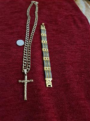 EGTE GOUE HANGERTJIE MET KRUIS.