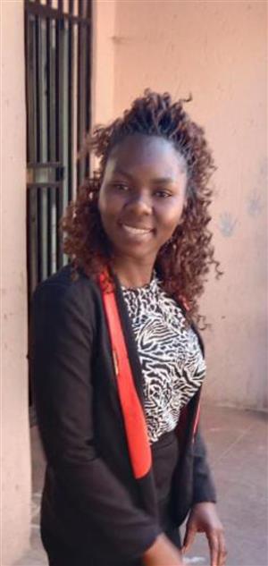 Excellent Zim maid, nanny, c/giver with certificates needs stay in or stay out 