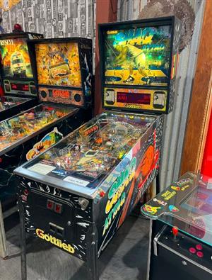 Refurbished Vintage Pinball Machine for sale.