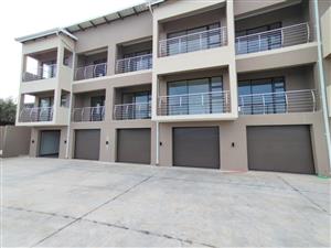 LUXURY COASTAL LIVING IN LA MERCY!