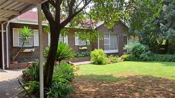 Exceptional Space and Secure Family Living in Sunward Park