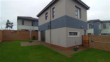 House For Sale in Thatchfield