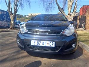 2014 Kia Rio Tec Hatchback 1.4 Petrol, Manuel, Navy Blue, 98000KM