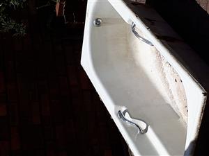 Cast iron bath
