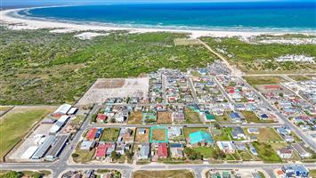Discover an opportunity to build your vision in Struisbaai North!