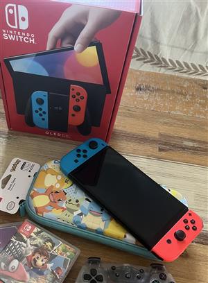 Nintendo Switch OLED – Complete Bundle (Excellent Condition)