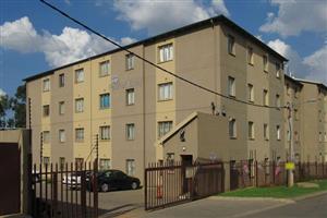 2 bedroom Apartment/Flat for rent in Fleurhof Randburg