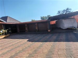 3 Bedroom Family home with flatlet for sale in Vaalpark!!! - Prime Location