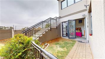 NON-DISTRESSED LUXURY AUCTION. BIDDING TO START FROM R745 000!